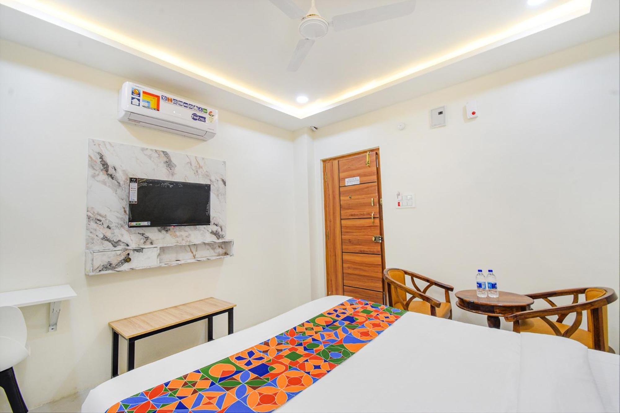 Fabhotel Ssr Ikon Suites - Nr Hyderabad Central University, Kondapur 外观 照片